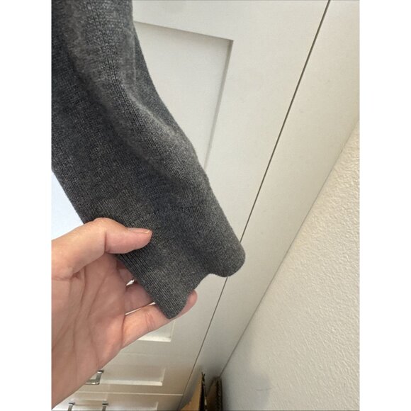 Land's End Men's M Sweater gray Cardigan Vneck Pockets long sleeve Supima Cotton - Picture 7 of 13